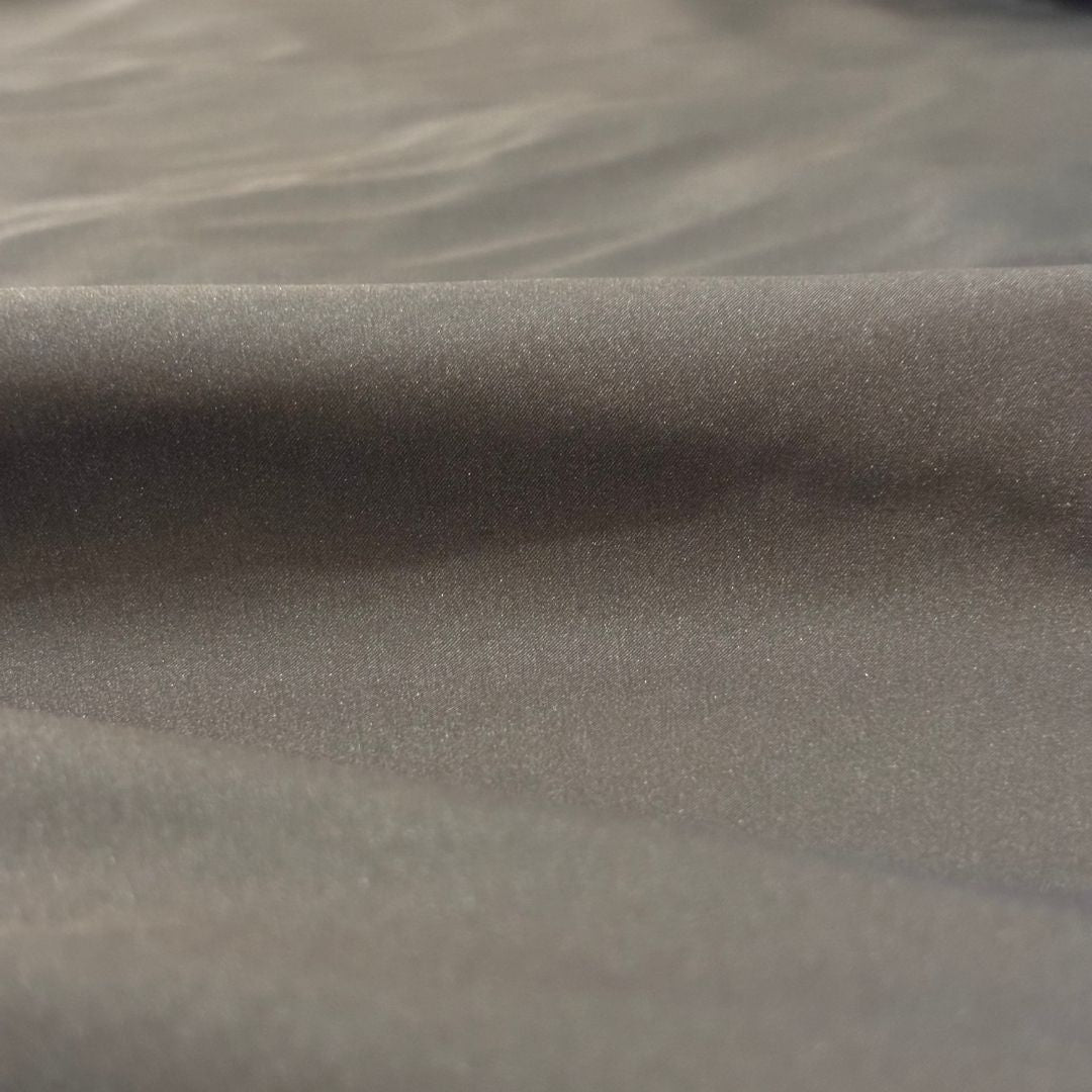 TYG | Glittrande kostymtyg